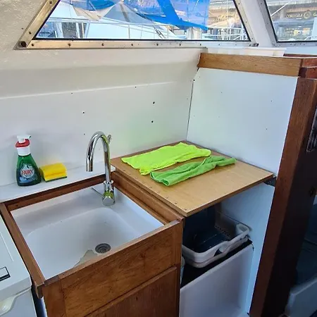 Cosy Boat Flat At Barcelona Beach Exterior photo