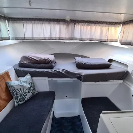 Cosy Boat Flat At Barcelona Beach Exterior photo